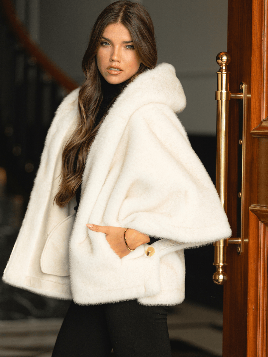 Capa pêlo com capuz SPACCIO - Spaccio.pt