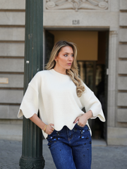 Camisola Oversized com Acabamento Ondulado