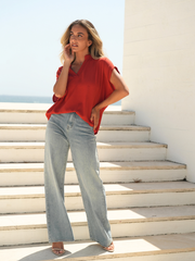 Blusa Fluída Gola Aberta