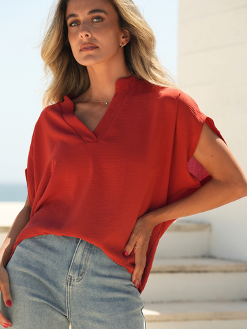 Blusa Fluída Gola Aberta