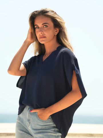 Blusa Fluída Gola Aberta