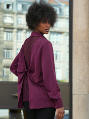 Camisa com aplicação de renda | Spaccio by cristina