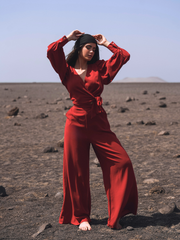 Conjunto Sahar: blusa + calças