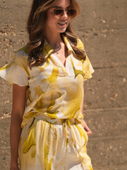 Blusa Estampada em Tecido Texturizado