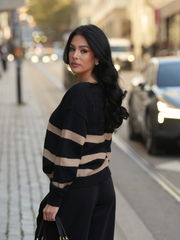 Camisola riscas pormenores microperfurados