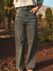 Jeans com Strass Aplicados