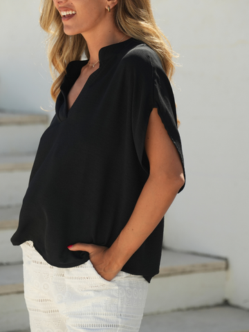 Blusa Fluída Gola Aberta