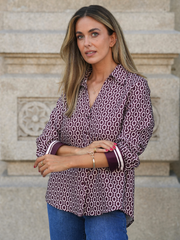Camisa Estampada com Motivo Geométrico SPACCIO