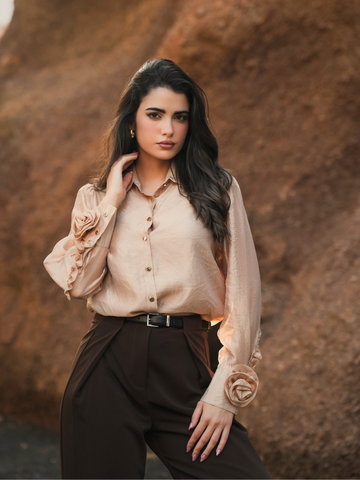 Blusa Romântica com Aplicação de Flor