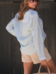 Blusa Fluida com Botões Frontais