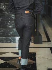 Jeans com dobra na parte inferior black | Spaccio by Cristina