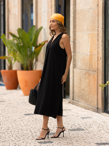Vestido fluido decote V
