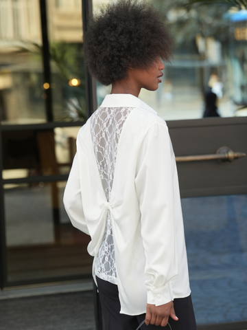 Camisa com aplicação de renda | Spaccio by cristina