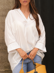 Top fluido com detalhe em renda