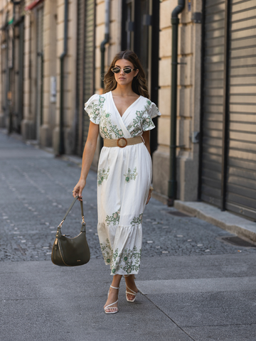 Vestido midi Bordado