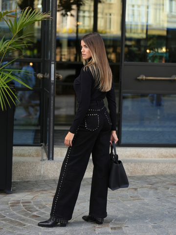 Jeans straight wide pormenor tachas SPACCIO