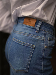 Jeans STRAIGHT DE CINTURA SUBIDA - Spaccio.pt