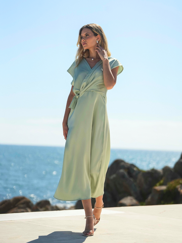 Vestido midi acetinado